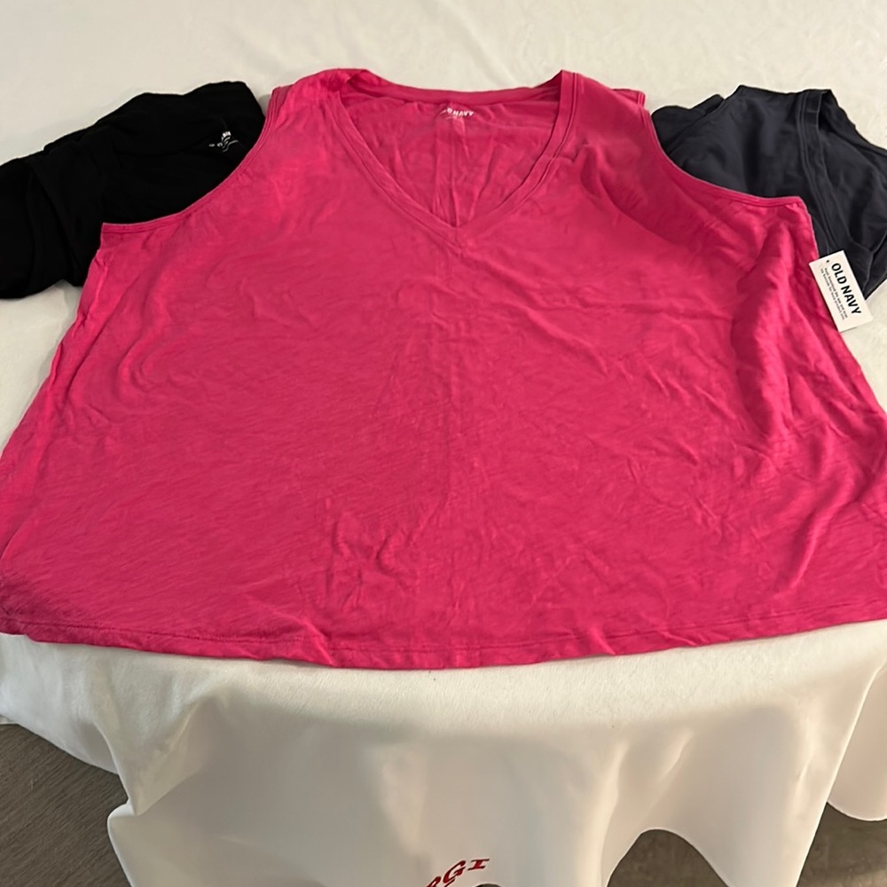 3 tank tops from Old Navy hot Pink Black denim blue. V Neck 2x